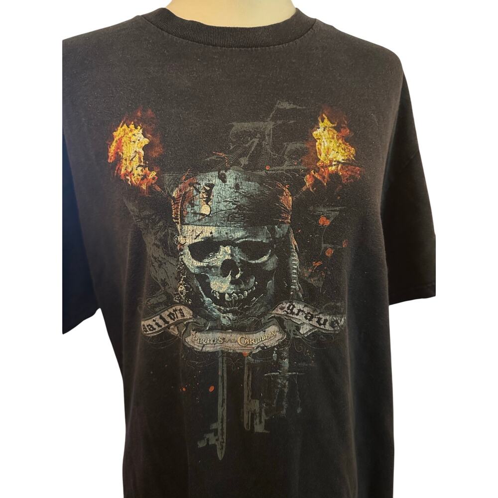 Tennessee River Vintage Pirates of the Caribbean Skull Flame Tee, Y2K, Sz Large